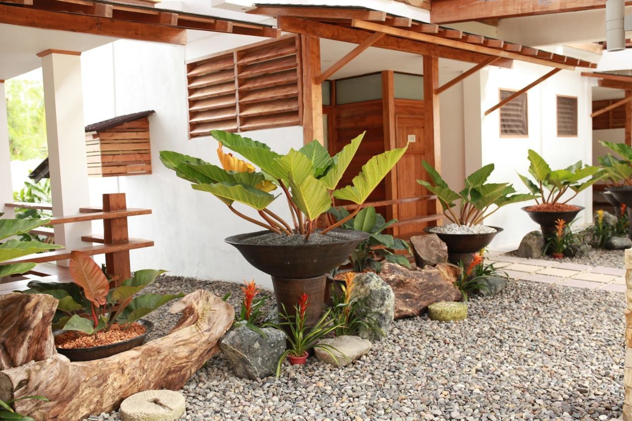 Boffo Resort Calayugan Norte Exterior photo