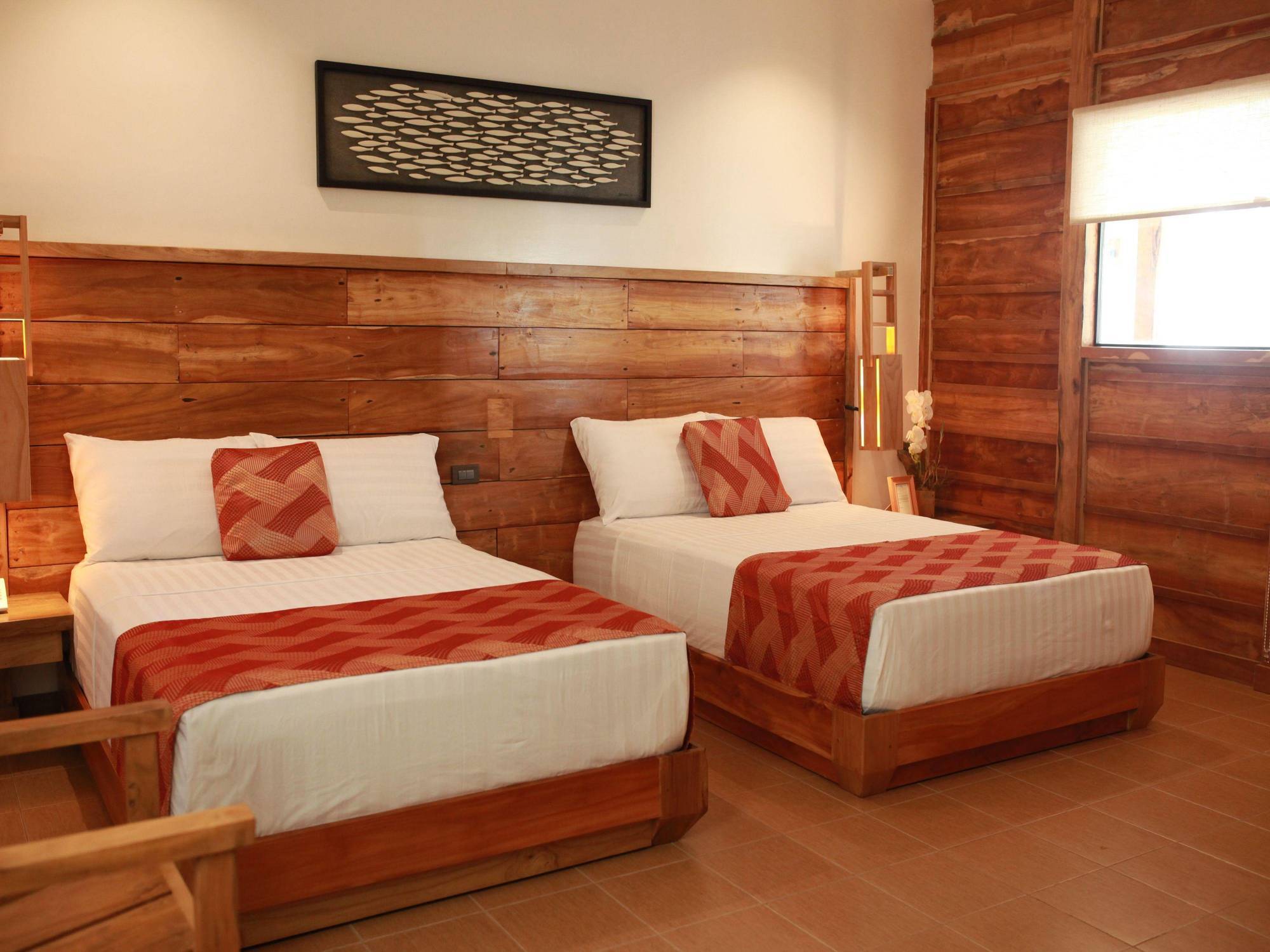 Boffo Resort Calayugan Norte Exterior photo